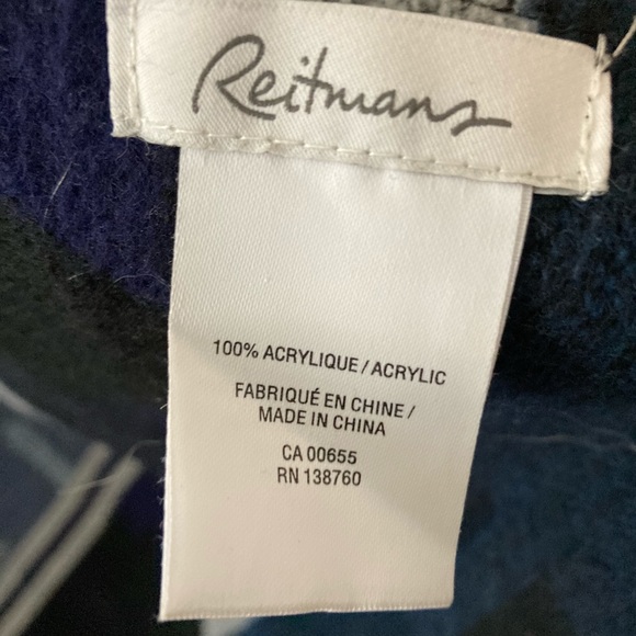 Reitmans Fall Wrap - Picture 3 of 3